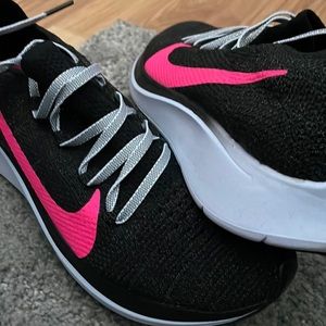 Women’s Nike Zoom Fly Flyknit
